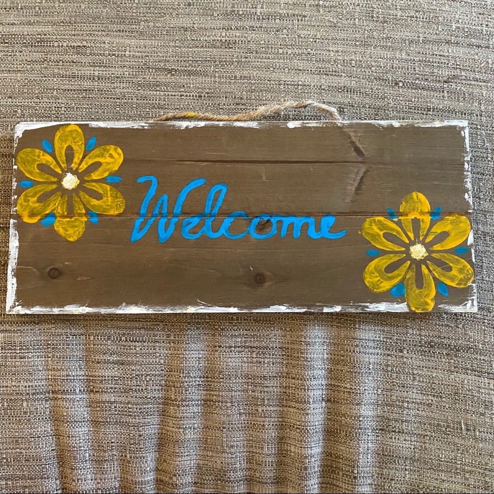 Wood Palette Welcome Sign